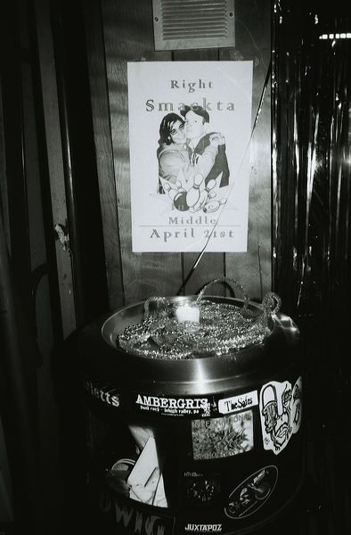 a00028_033.jpg